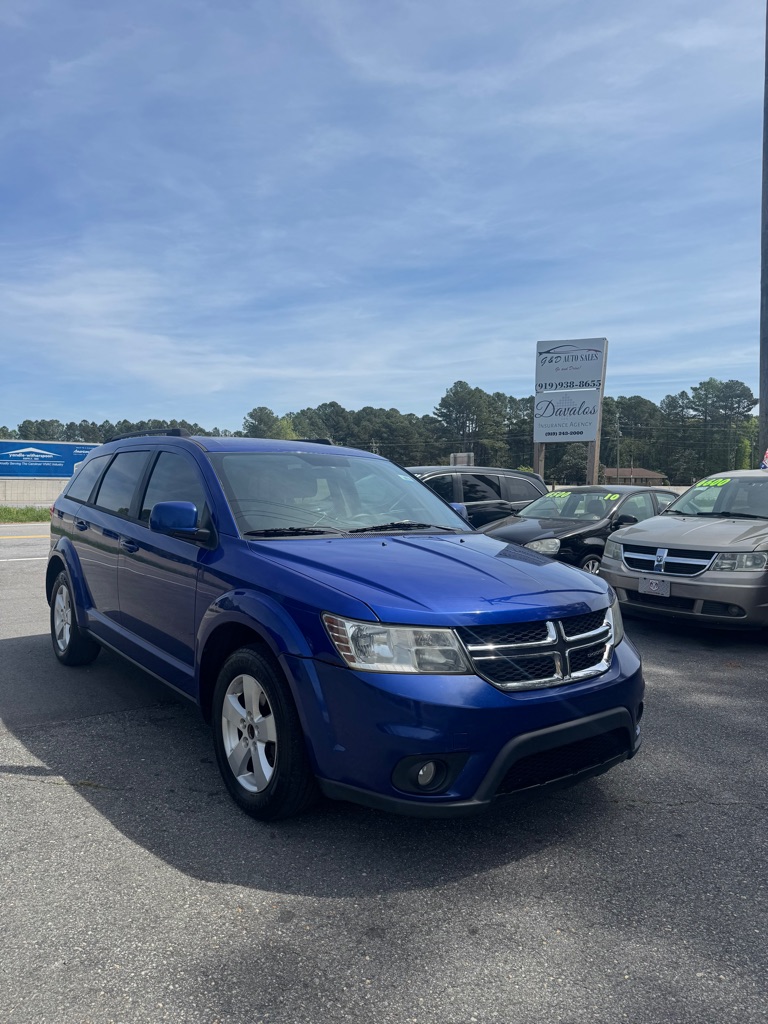 2012 Dodge Journey SXT FWD's photo