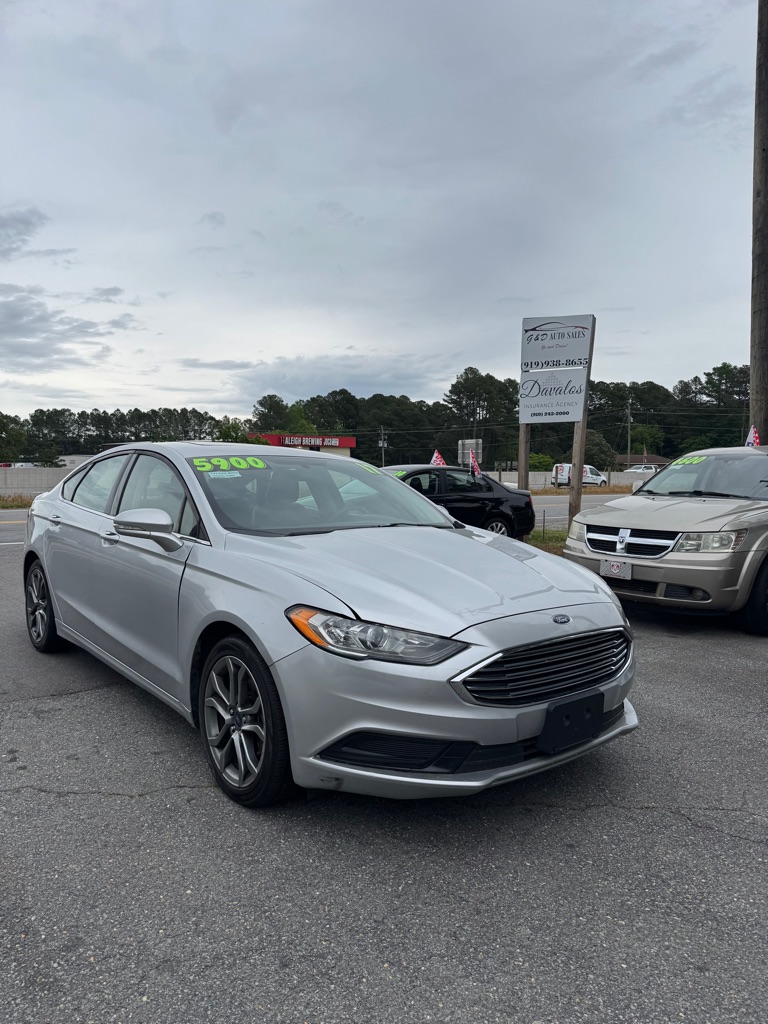 2017 Ford Fusion SE FWD's photo