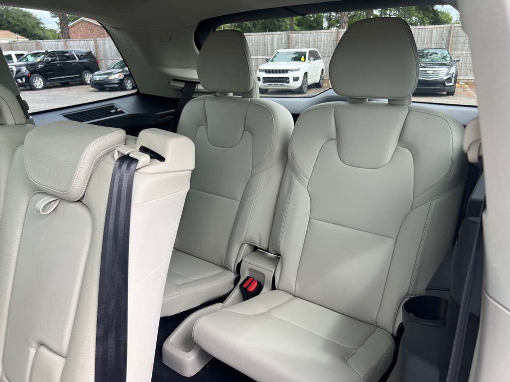 Photo 23 of this VOLVO XC90