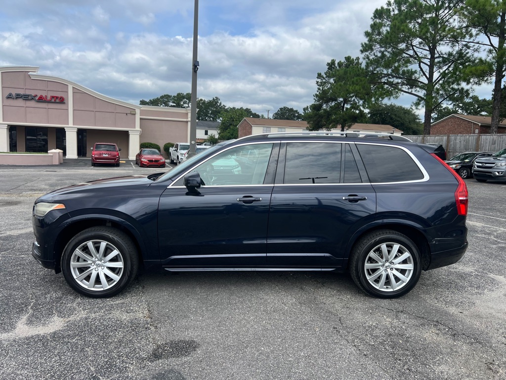 Photo 8 of this VOLVO XC90