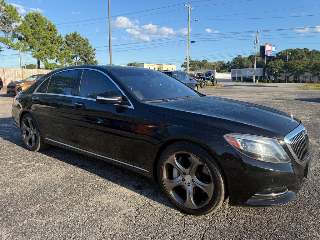 Photo 7 of this MERCEDES-BENZ S-CLASS