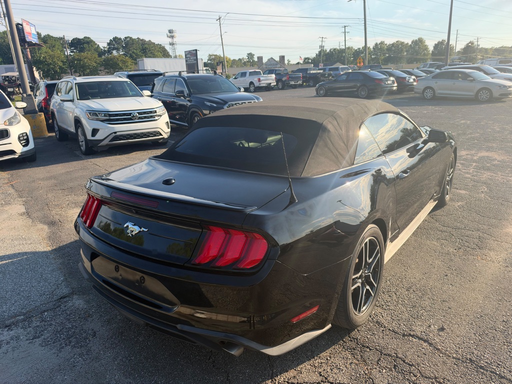 Photo 5 of this FORD MUSTANG
