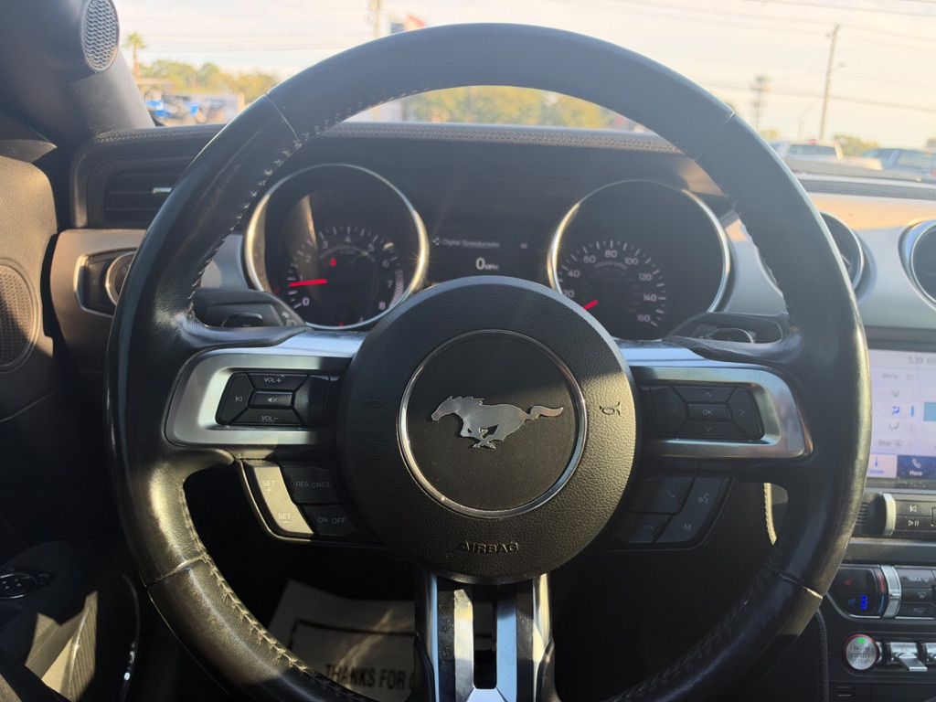 Photo 11 of this FORD MUSTANG
