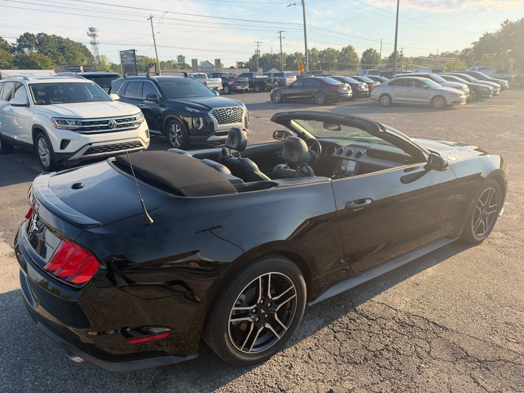 Photo 18 of this FORD MUSTANG