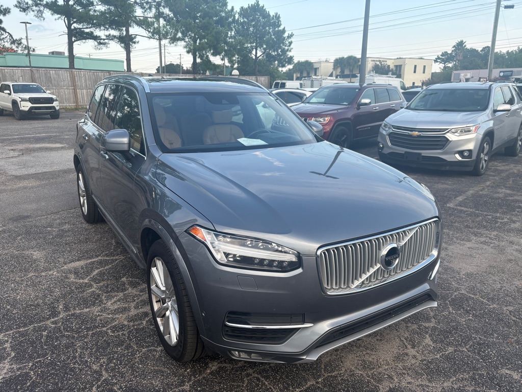 Photo 3 of this VOLVO XC90