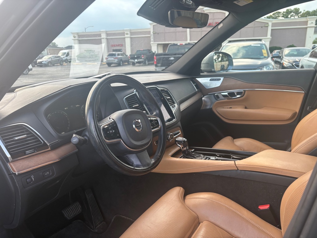 Photo 11 of this VOLVO XC90