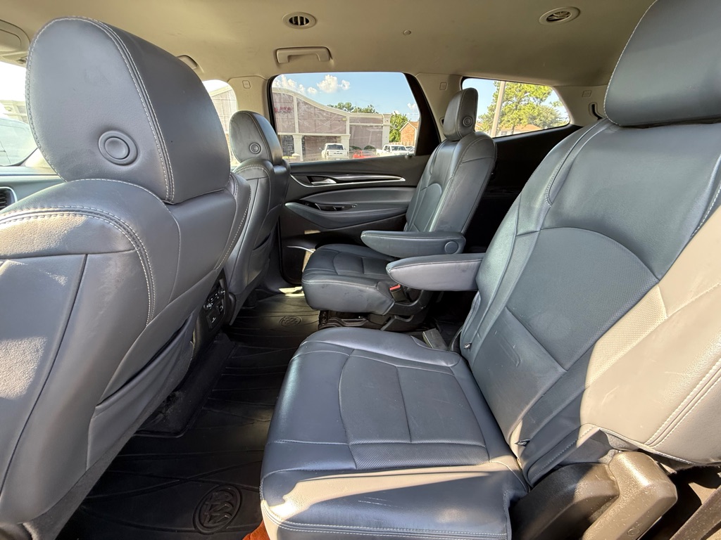 Photo 18 of this BUICK ENCLAVE