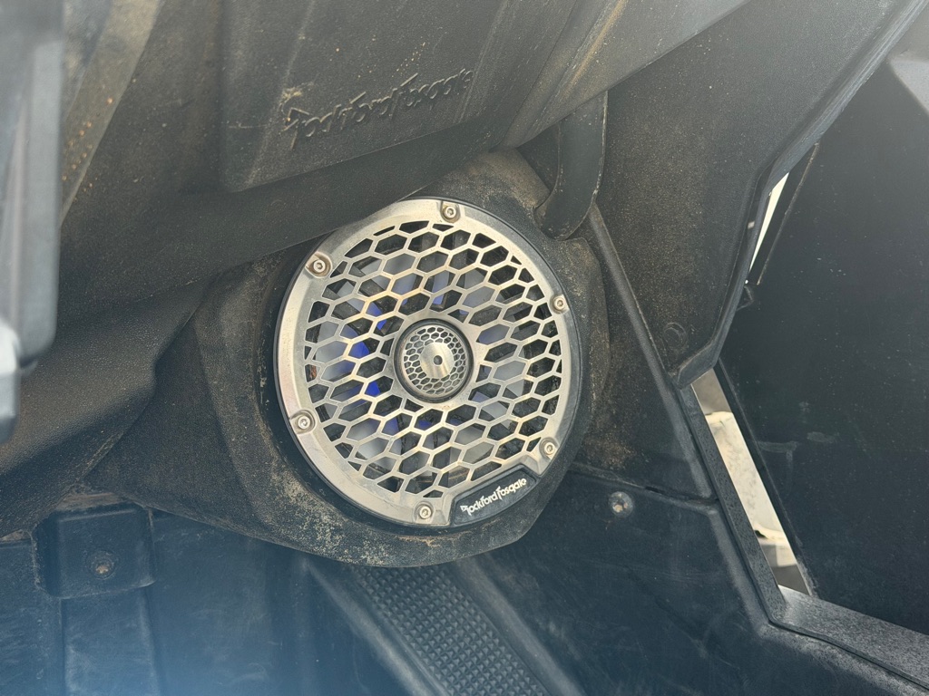 Photo 14 of this POLARIS RAZOR
