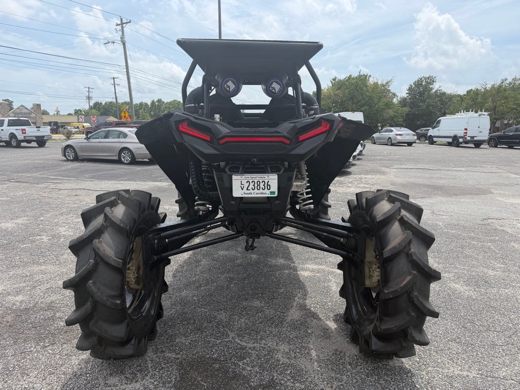 Photo 6 of this POLARIS RAZOR