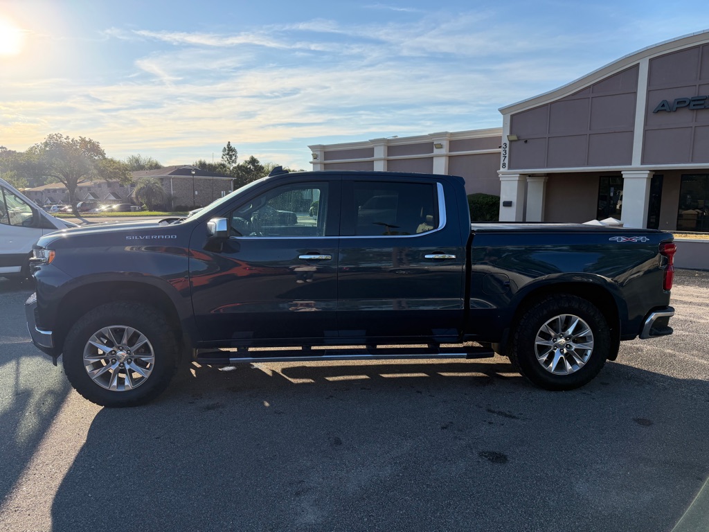 Photo 4 of this CHEVROLET SILVERADO 1500