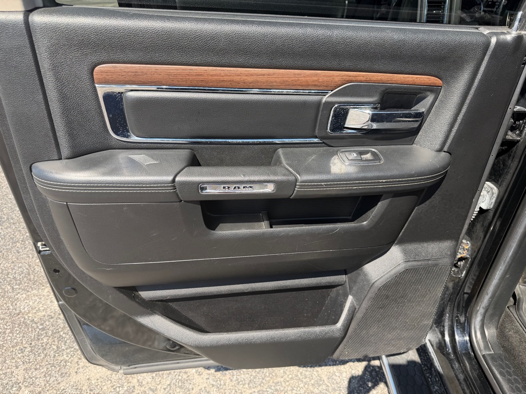 Photo 17 of this RAM 1500