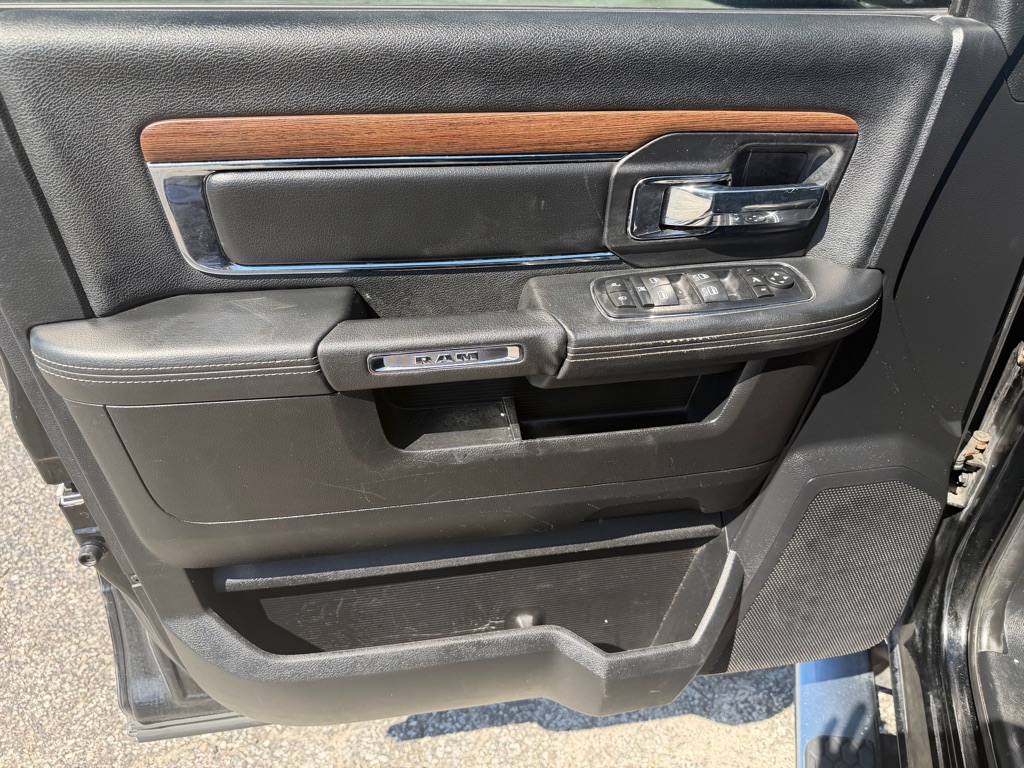 Photo 9 of this RAM 1500