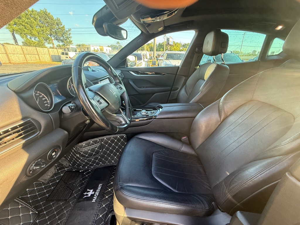 Photo 11 of this MASERATI LEVANTE