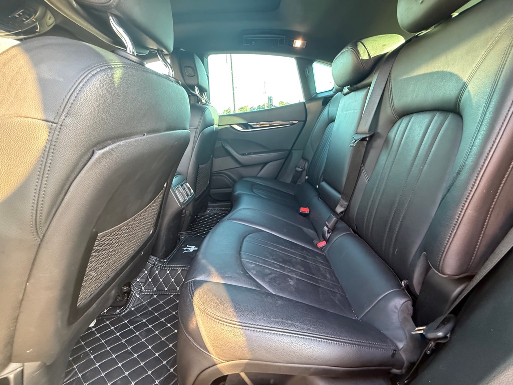 Photo 18 of this MASERATI LEVANTE
