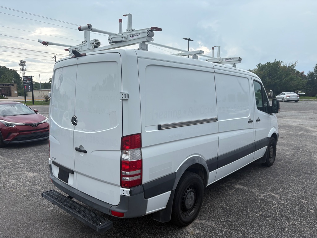 Photo 5 of this MERCEDES-BENZ SPRINTER