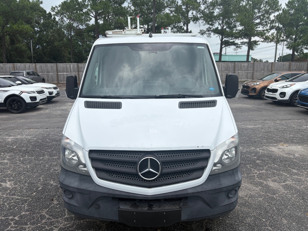 Photo 2 of this MERCEDES-BENZ SPRINTER