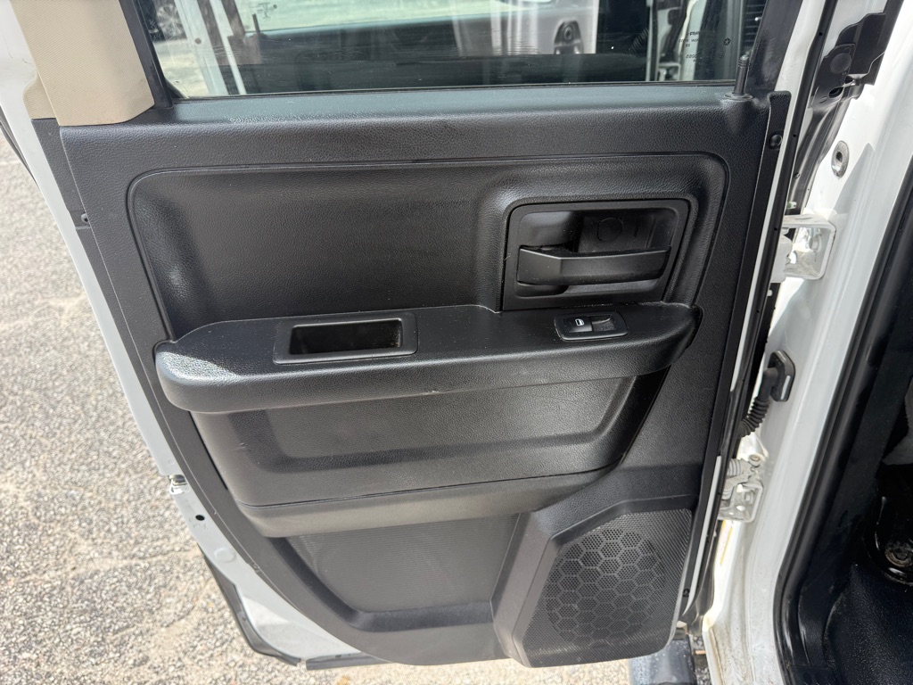 Photo 17 of this RAM 1500