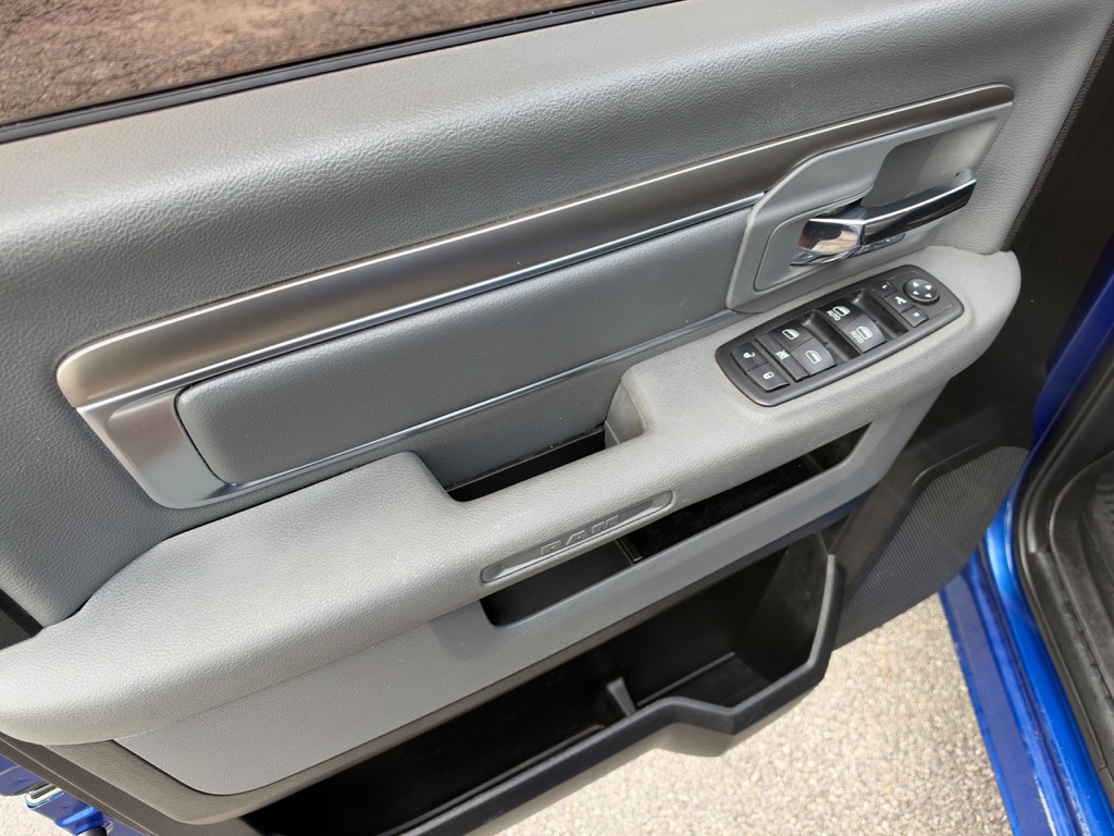 Photo 9 of this RAM 1500