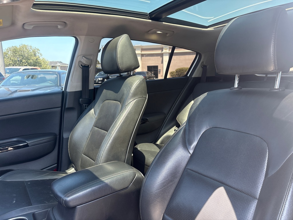 Photo 10 of this KIA SPORTAGE