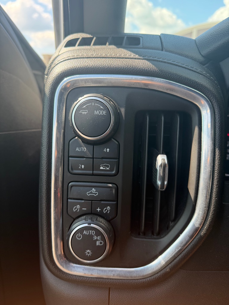 Photo 22 of this CHEVROLET SILVERADO 1500