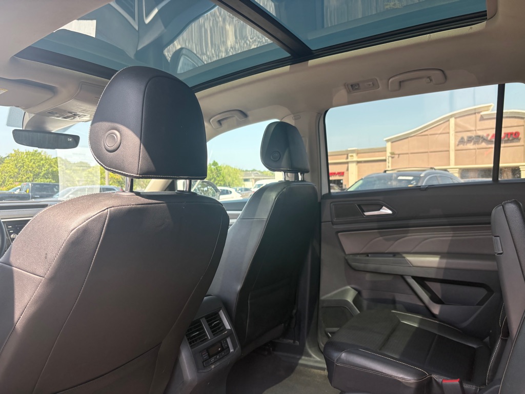 Photo 17 of this VOLKSWAGEN ATLAS
