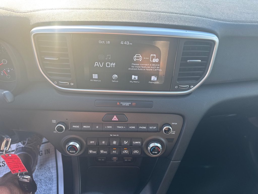 Photo 18 of this KIA SPORTAGE