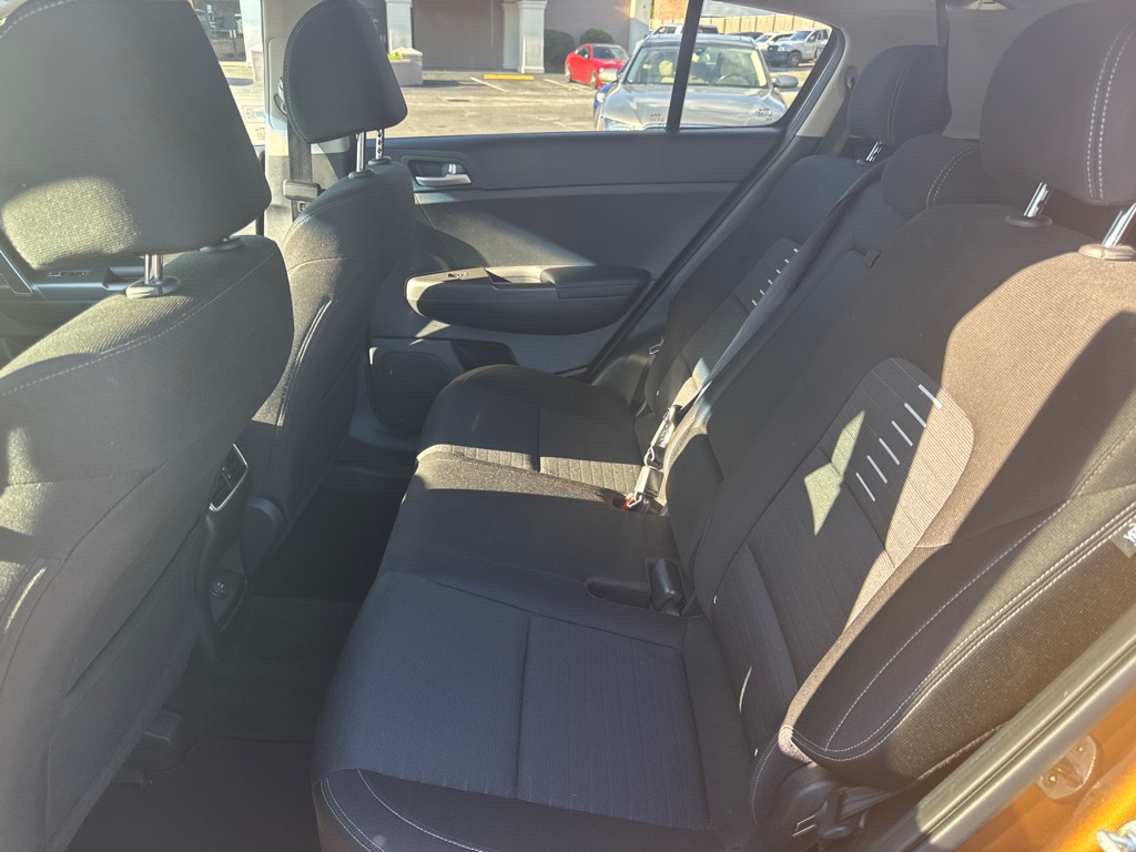 Photo 11 of this KIA SPORTAGE