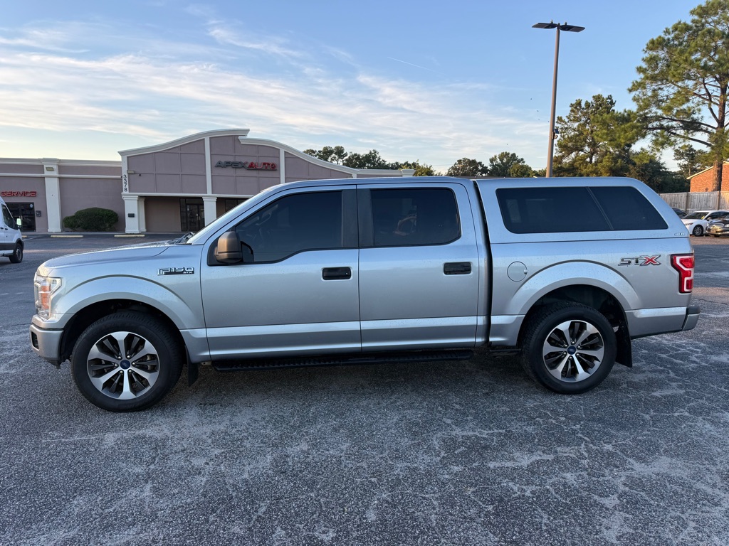Photo 2 of this FORD F-150