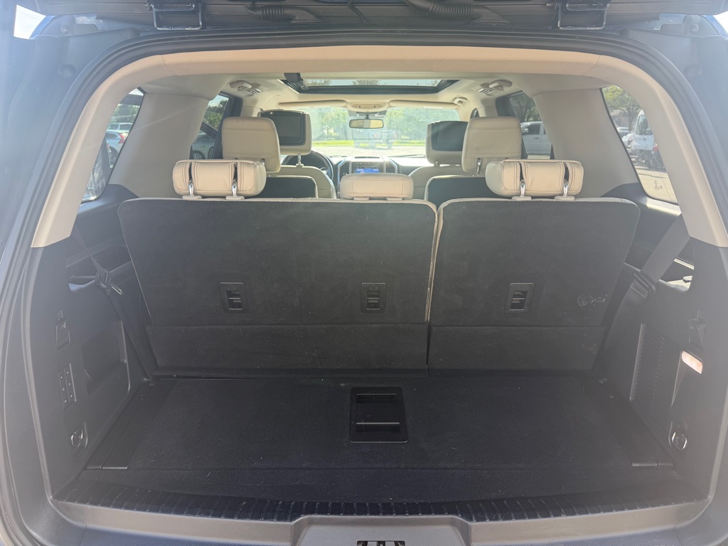 Photo 22 of this FORD EXPEDITION