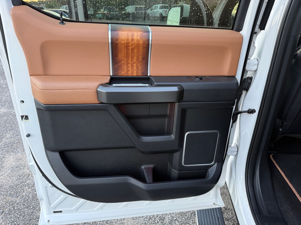 Photo 16 of this FORD F-150