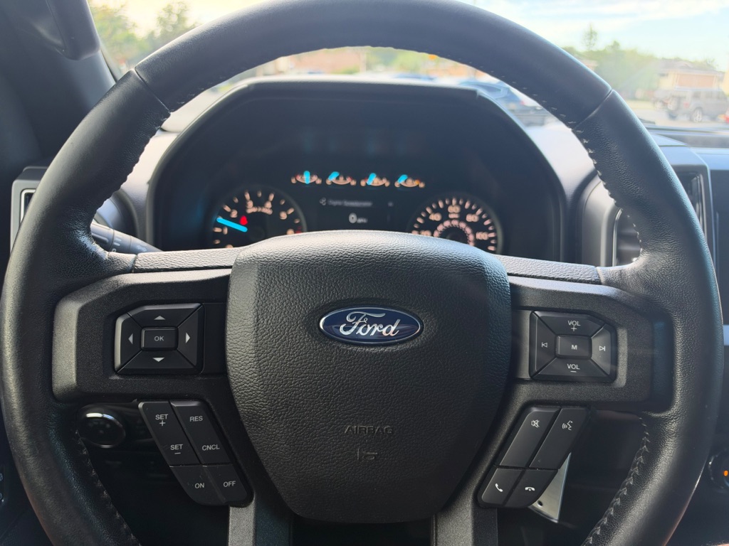 Photo 12 of this FORD F-150