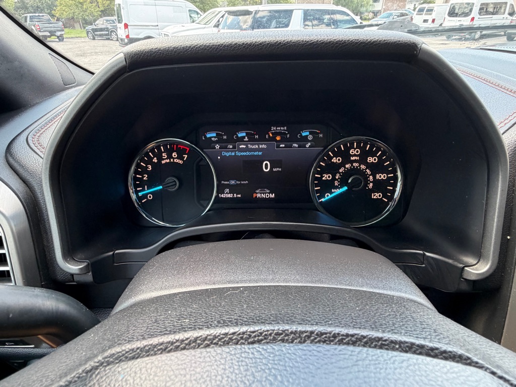 Photo 19 of this FORD F-150