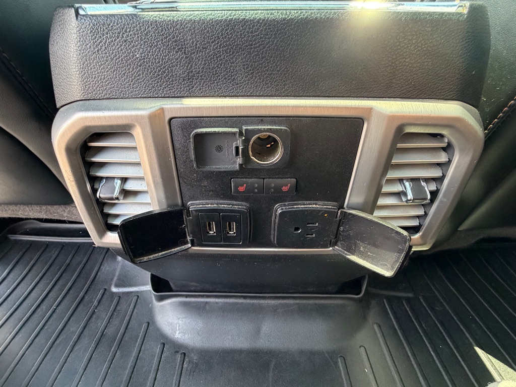 Photo 25 of this FORD F-150