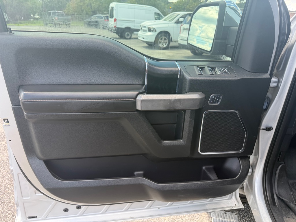 Photo 14 of this FORD F-150