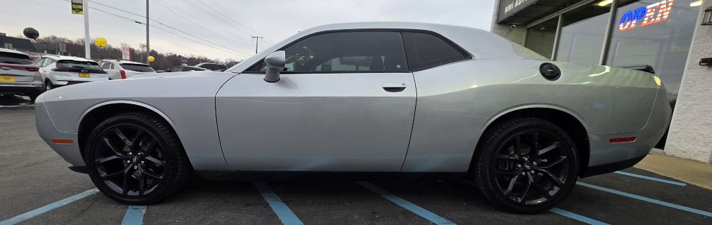 2021 DODGE CHALLENGER SXT's photo