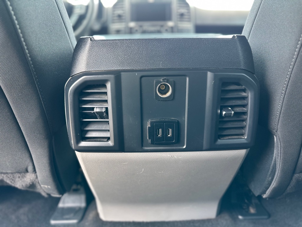 Photo 21 of this FORD F-150