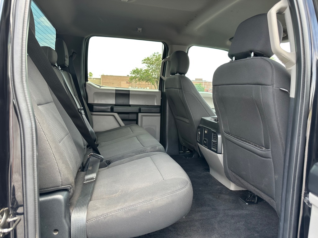 Photo 26 of this FORD F-150