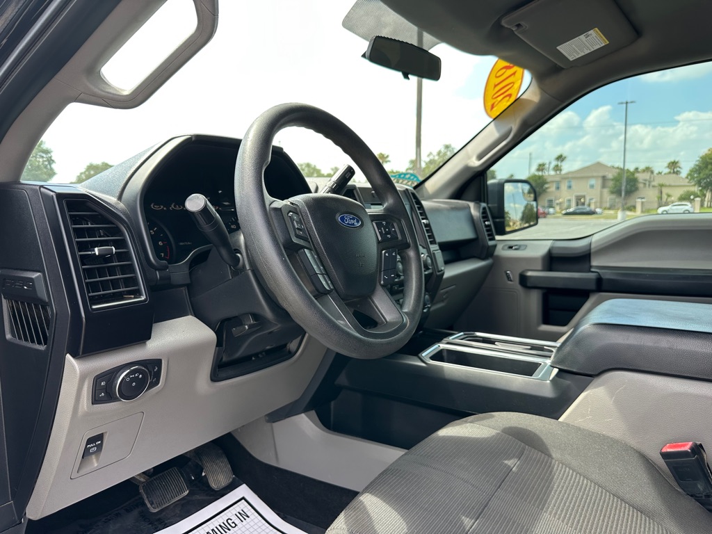 Photo 12 of this FORD F-150