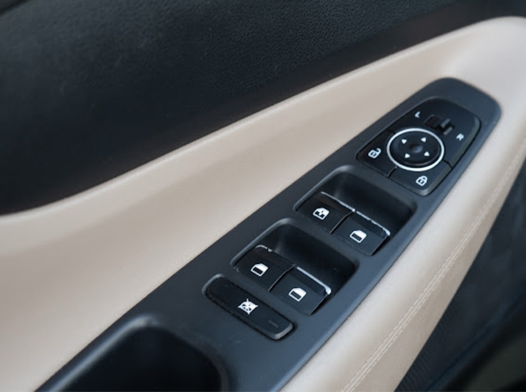 Photo 16 of this HYUNDAI SANTA FE