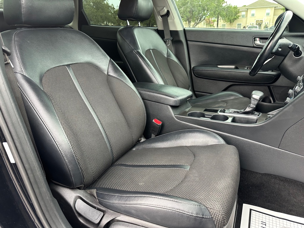 Photo 19 of this KIA OPTIMA