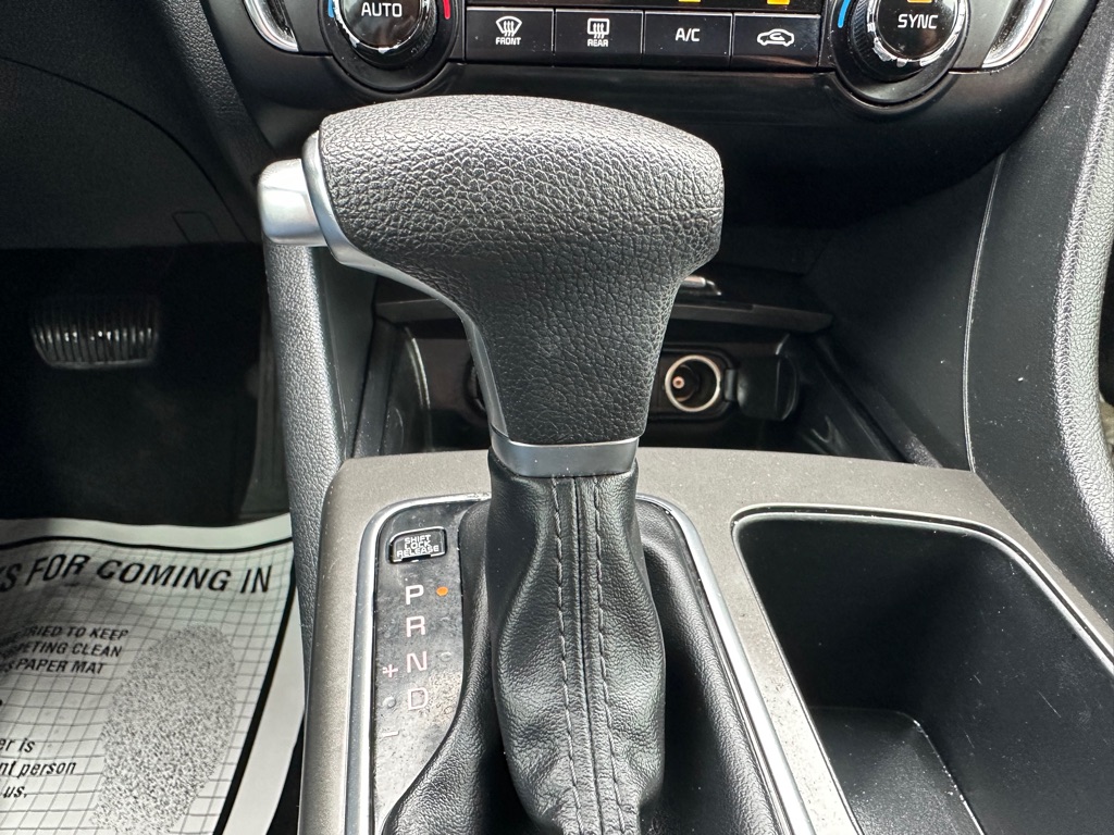 Photo 27 of this KIA OPTIMA