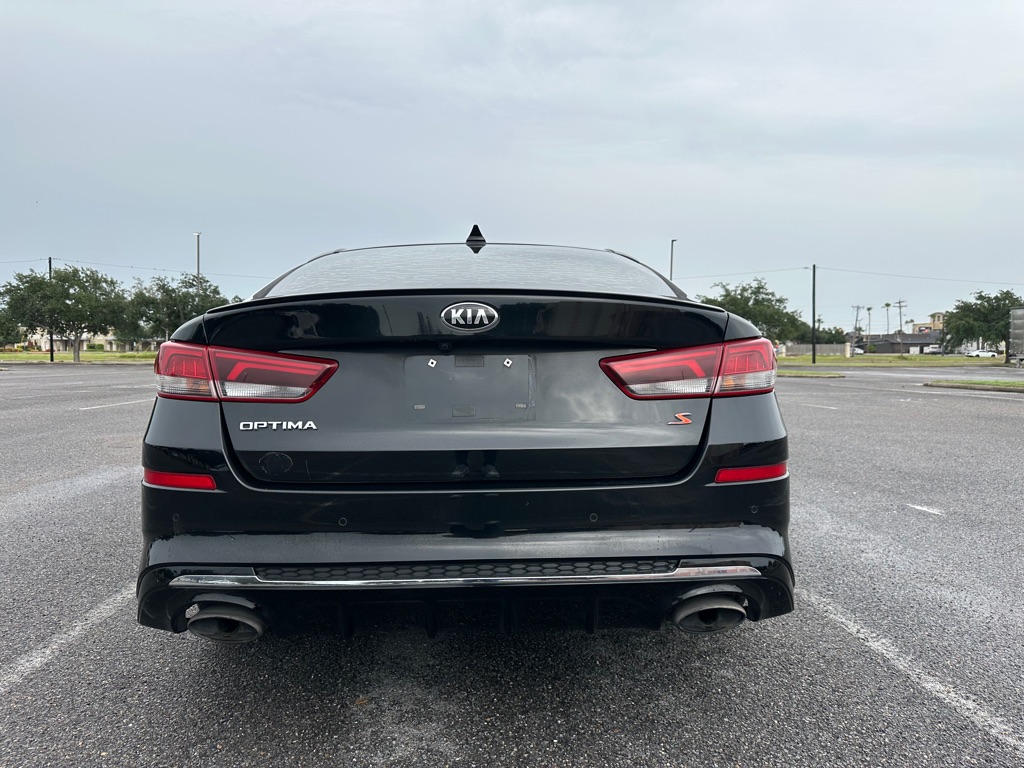 Photo 5 of this KIA OPTIMA