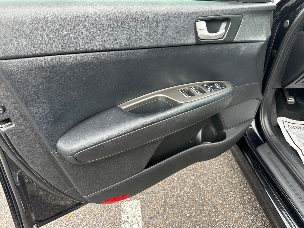 Photo 26 of this KIA OPTIMA