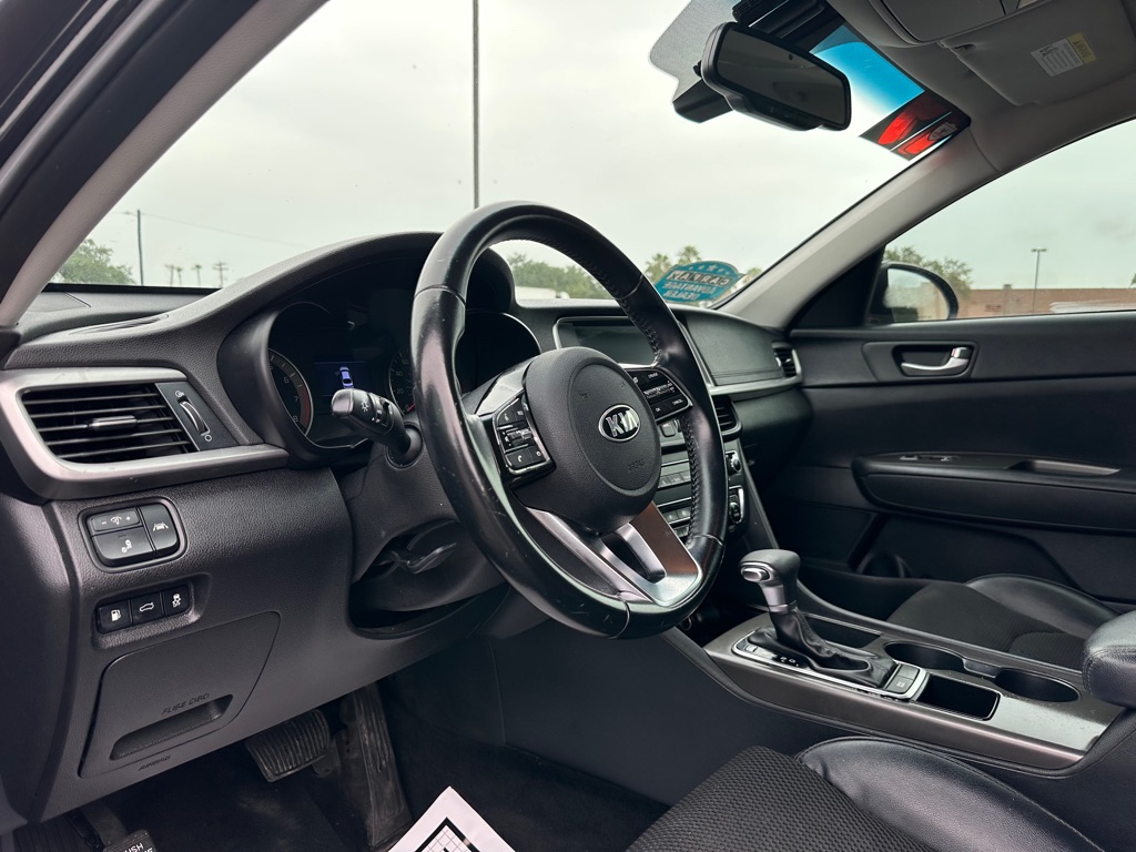 Photo 15 of this KIA OPTIMA
