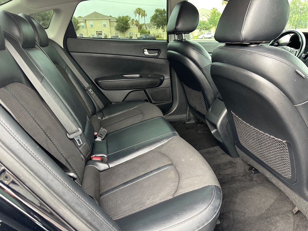 Photo 22 of this KIA OPTIMA