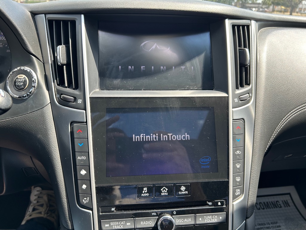 Photo 24 of this INFINITI Q60