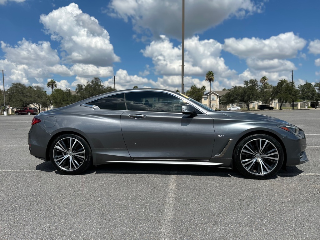 Photo 4 of this INFINITI Q60