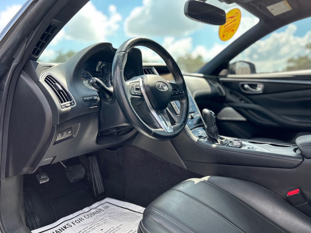 Photo 11 of this INFINITI Q60