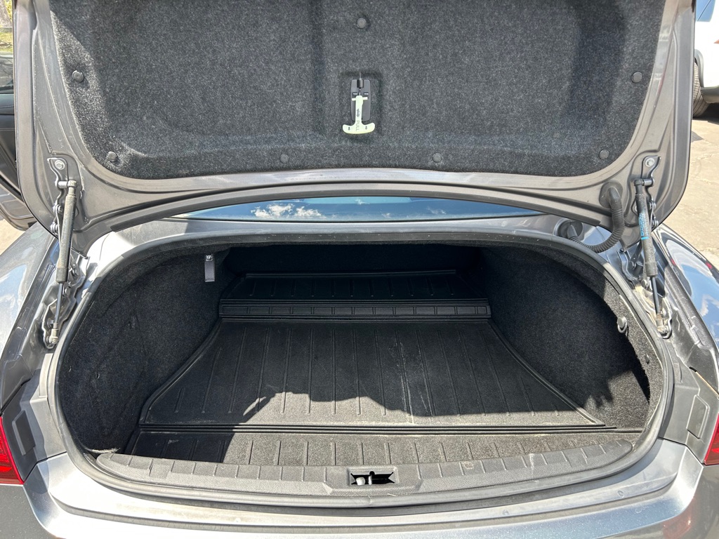 Photo 23 of this INFINITI Q60