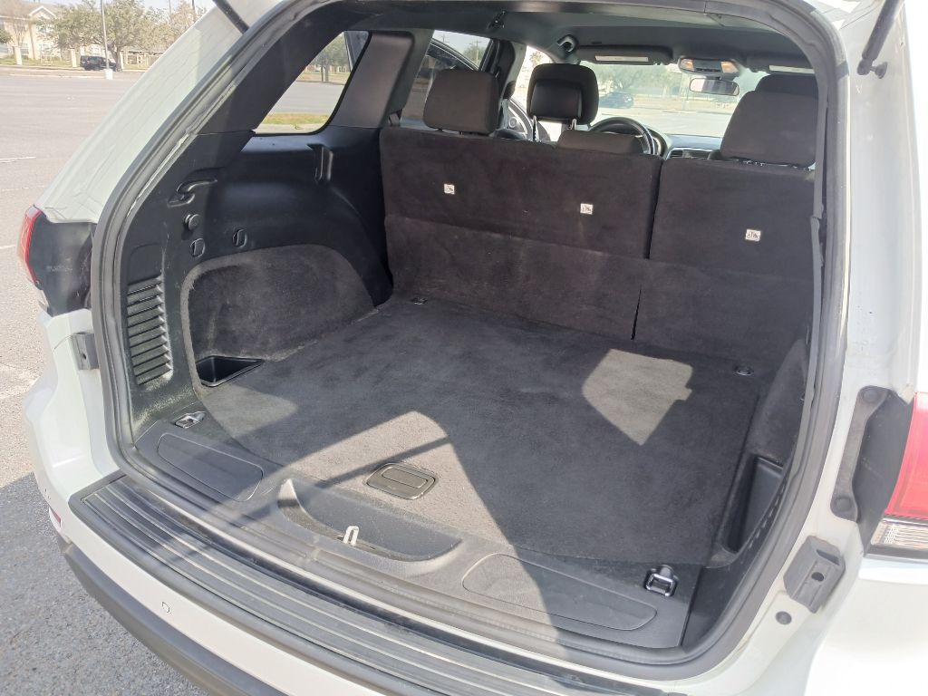 Photo 21 of this JEEP GRAND CHEROKEE